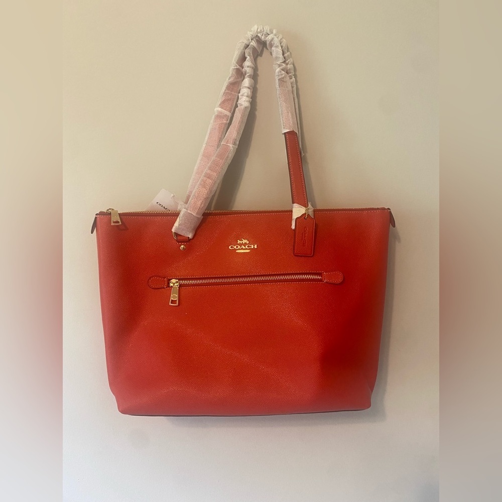New Coach Gallery Tote Bag/Crossgrain Leather red